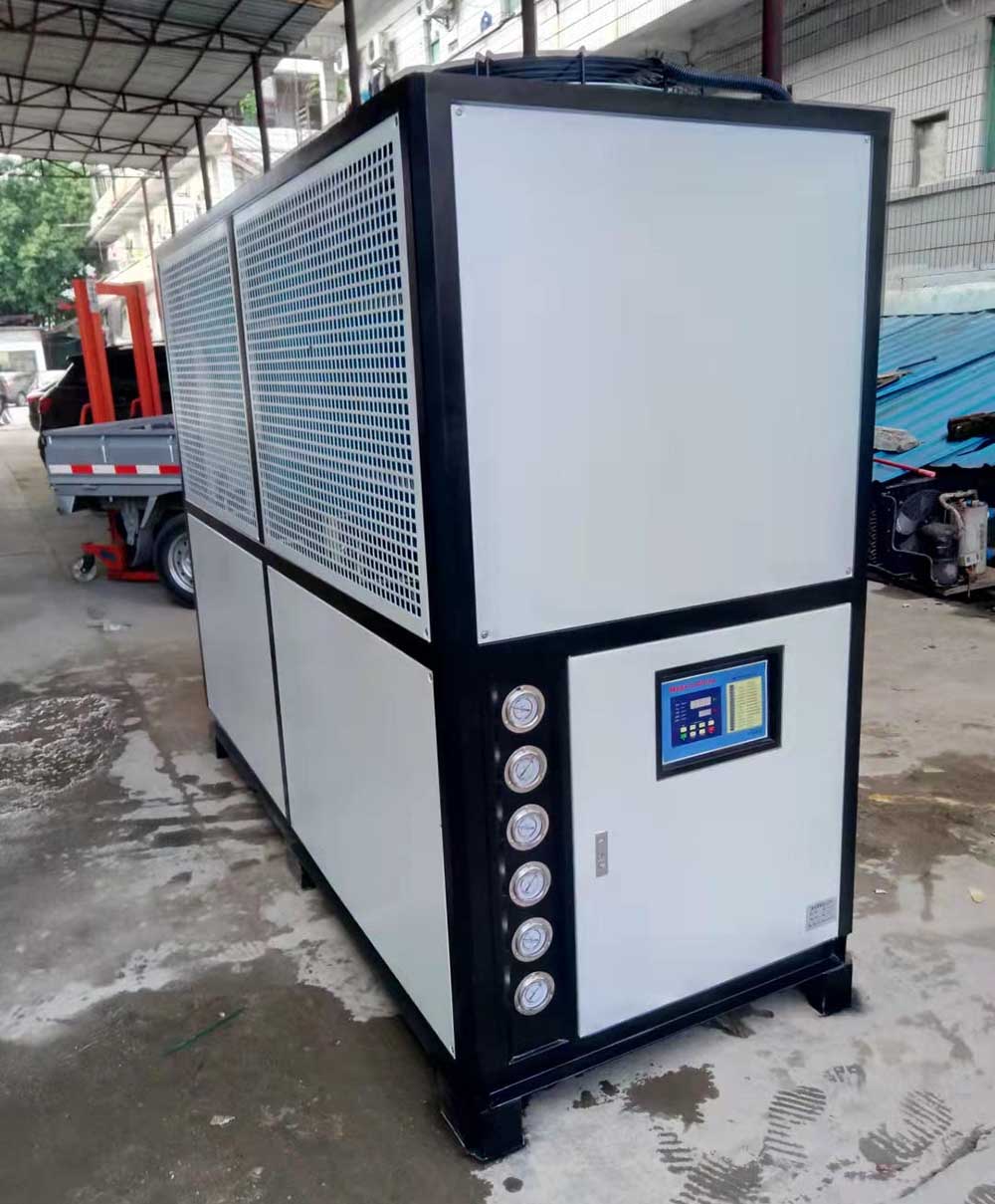 Chiller refrigerado a ar de 30 HP entregue no prazo